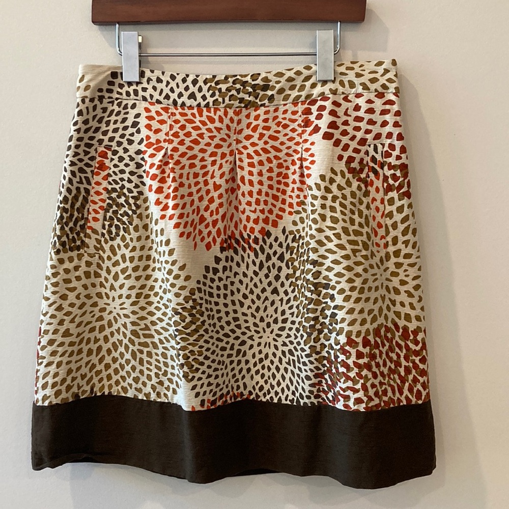 Banana republic silk blend animal print skirt with pockets size 8